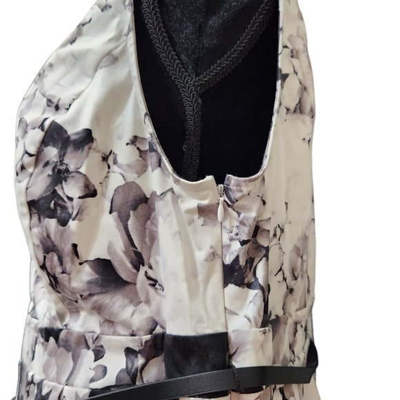 NWT Lane Bryant Black Gray White Floral Surplice Fit Flare Stretch w/ Belt 18 - Picture 7 of 10